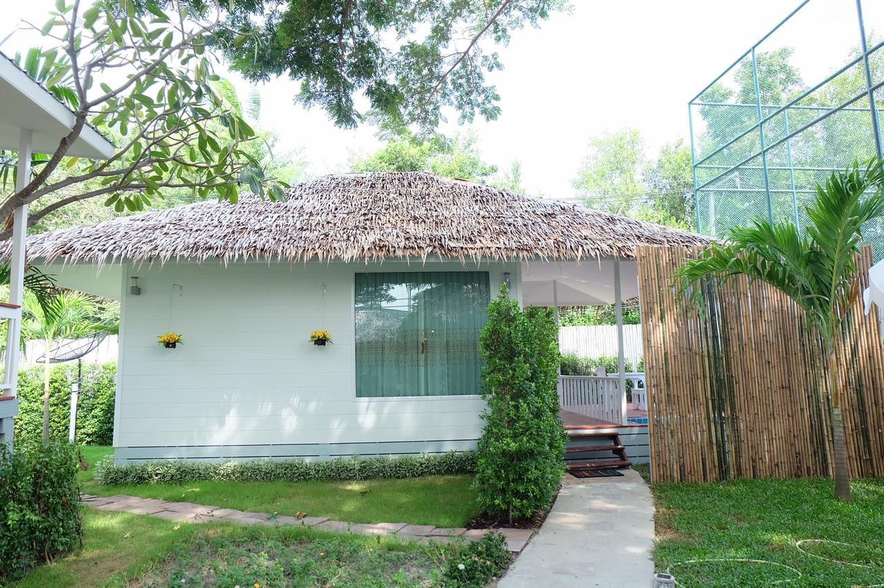 Aquna Huahin Resort Exterior photo