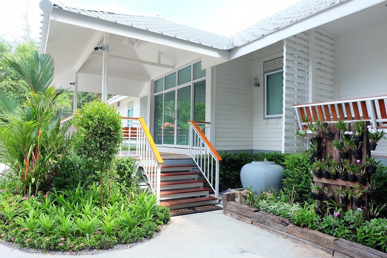 Aquna Huahin Resort Exterior photo