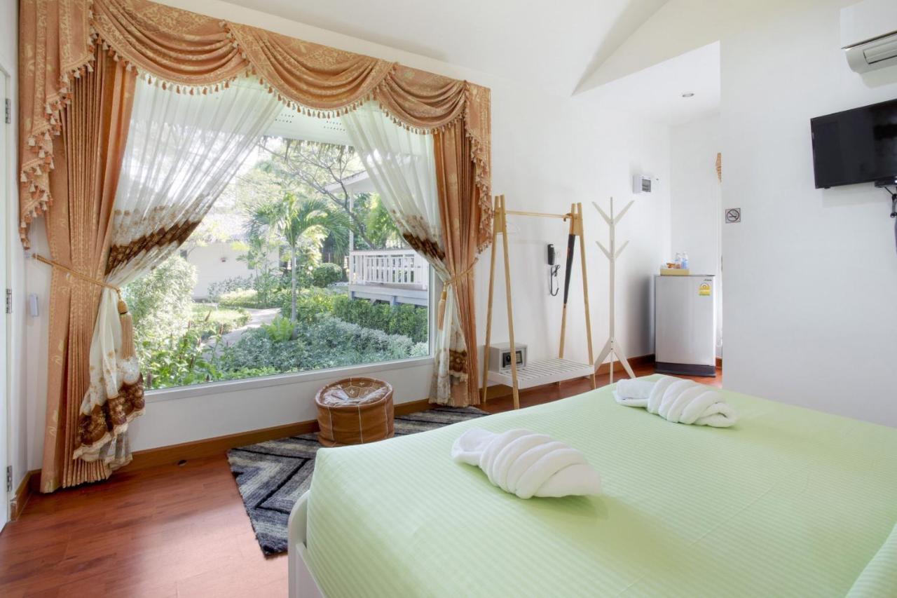 Aquna Huahin Resort Exterior photo