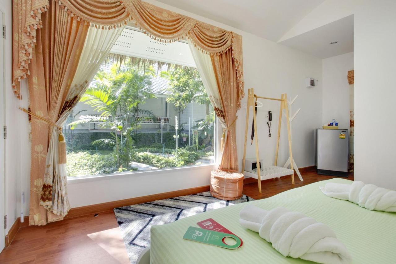 Aquna Huahin Resort Exterior photo
